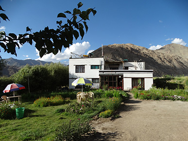 The  other side of Leh and Ladakh - Pangong Tso and Sakti