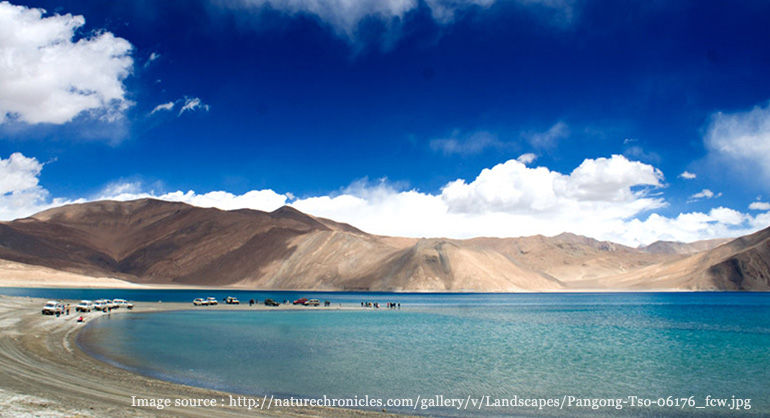 O deslumbrante Lago de Pangong Tso