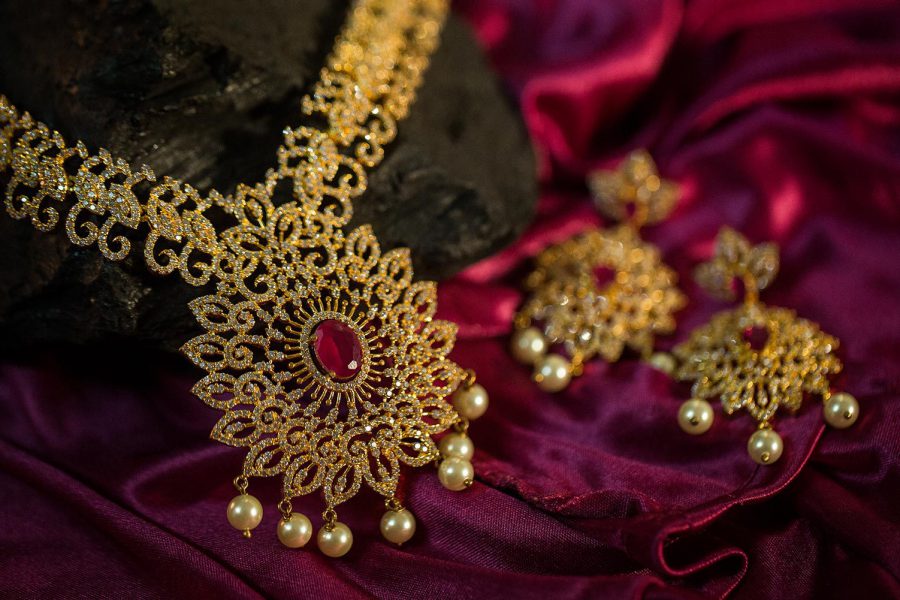 9 hermosas formas de arte de la joyería india que le dejarán hechizado