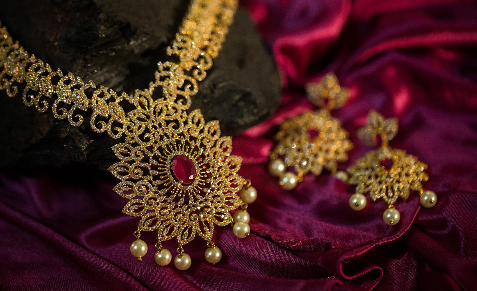 9 hermosas formas de arte de la joyería india que le dejarán hechizado