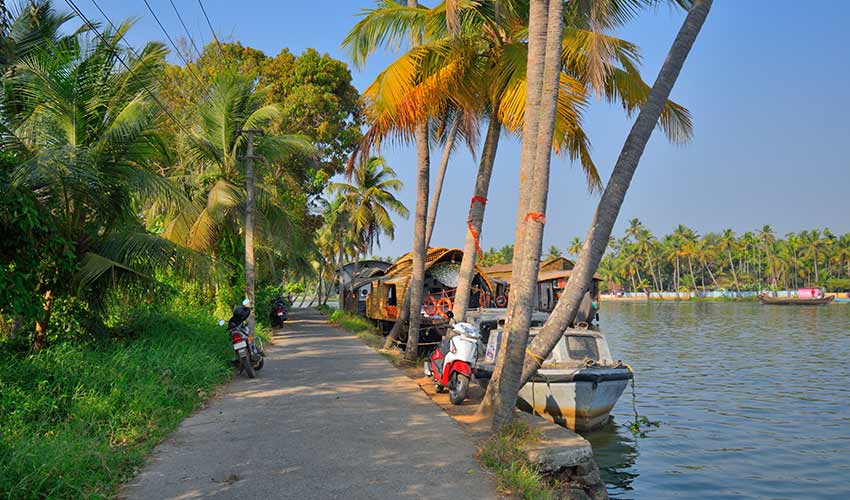  Houseboat Kerala