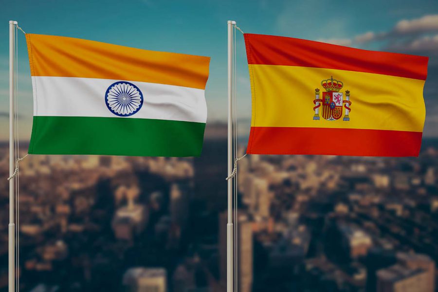SO FAR, SO CLOSE – India e Spagna