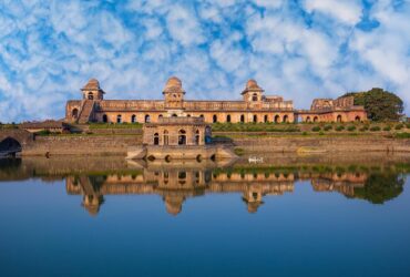 jahaz-mahal-palace-mandu-blog