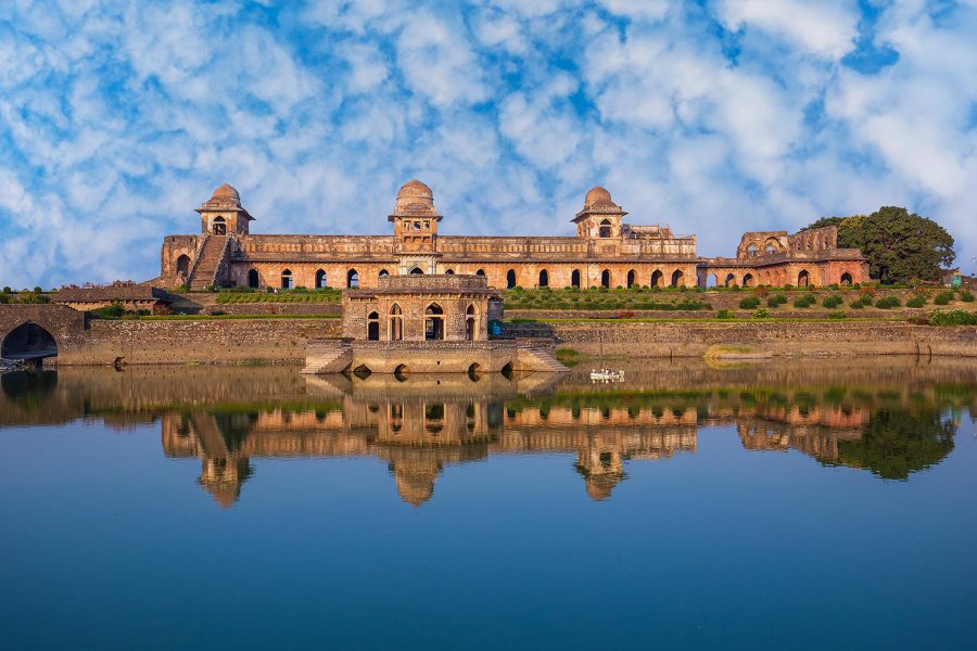 Mandu: A Jóia Brilhante dos Impérios na Índia Central