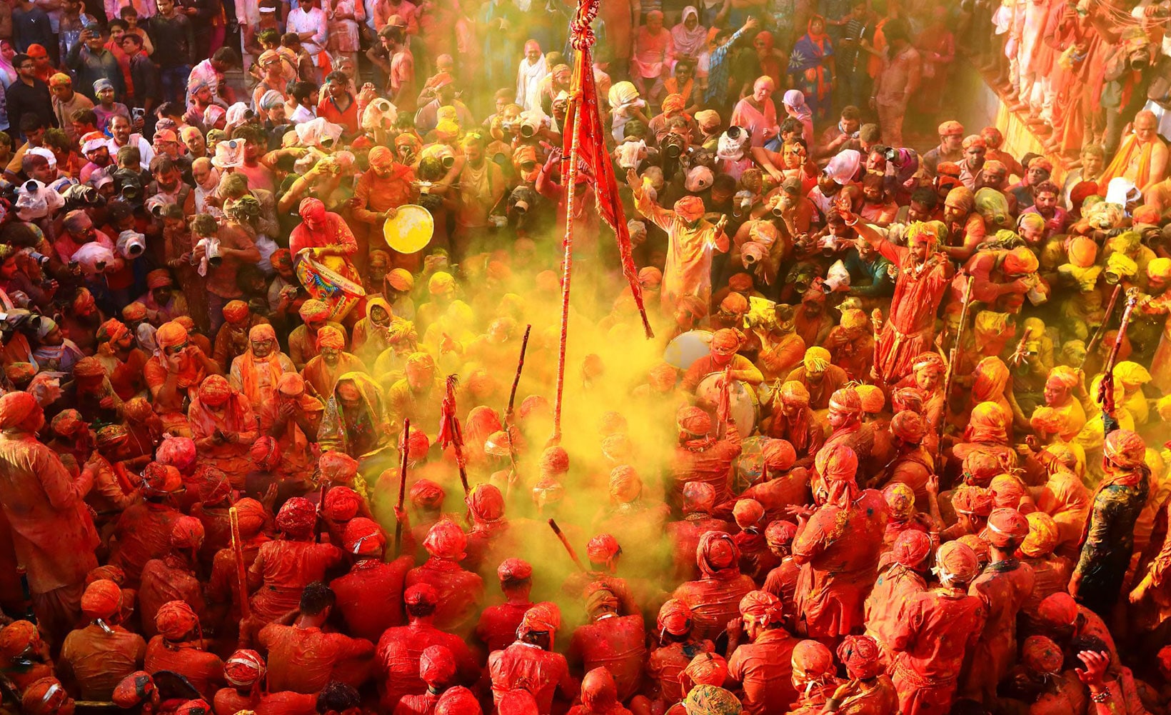 Desata los colores de la primavera con los vibrantes festivales de la India